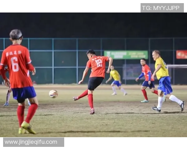 足球明星们热衷的运动与休闲活动揭秘你不知道的他们的爱好与生活方式 足球明星们热衷的运动与休闲活动揭秘你不知道的他们的爱好与生活方式